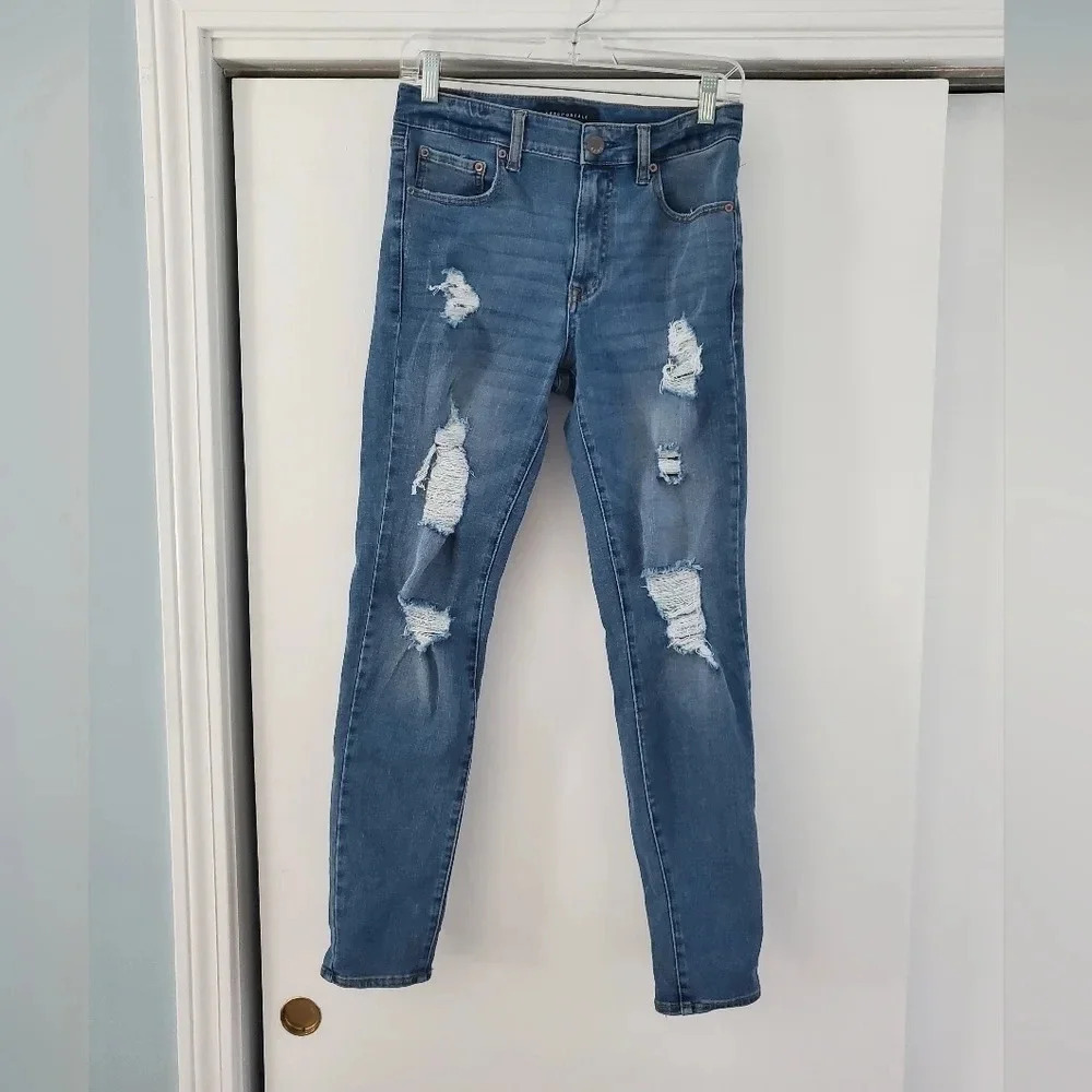 Aeropostale High Rise Ripped up 6 Regular Jegging Jean